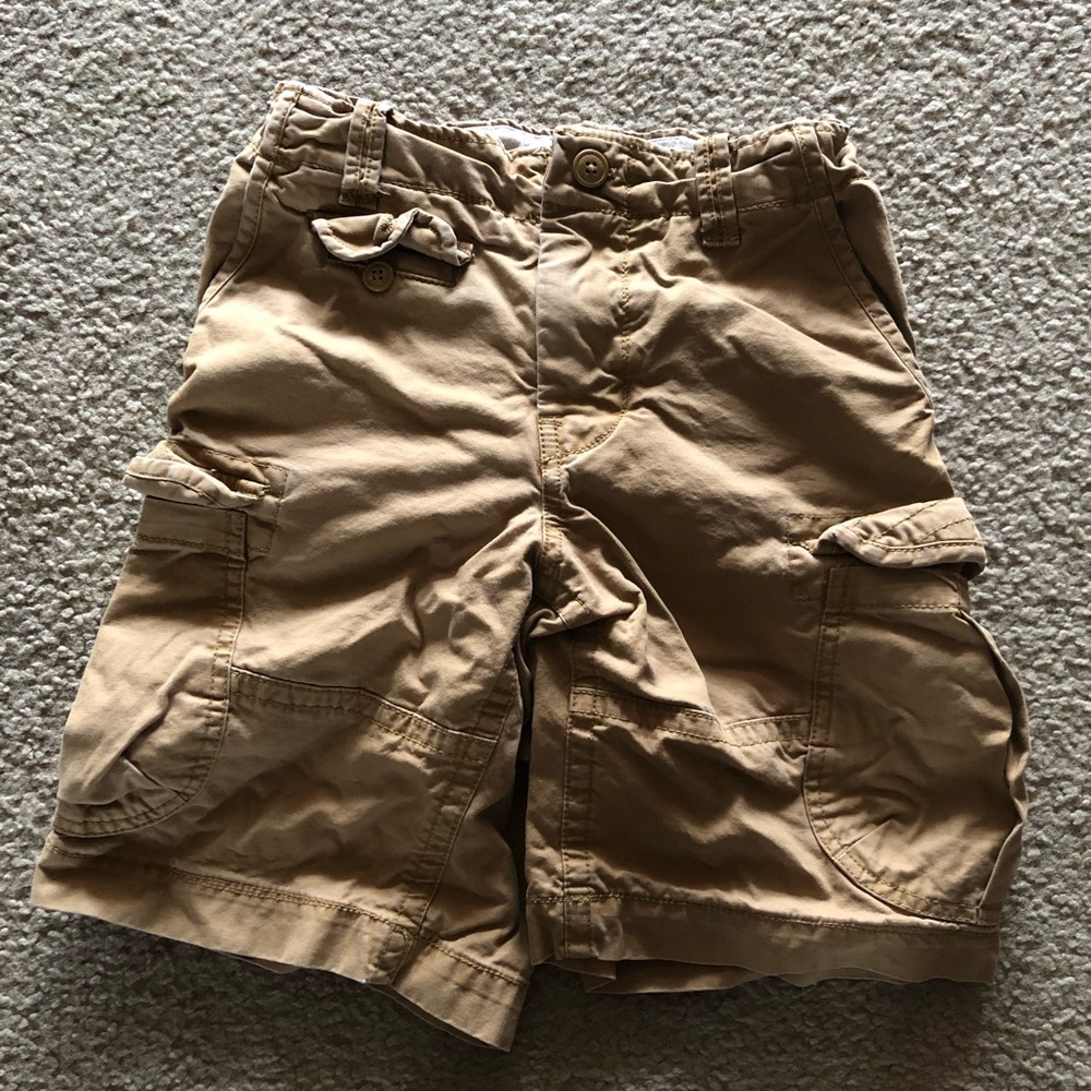Gap boys size 8 cargo shorts